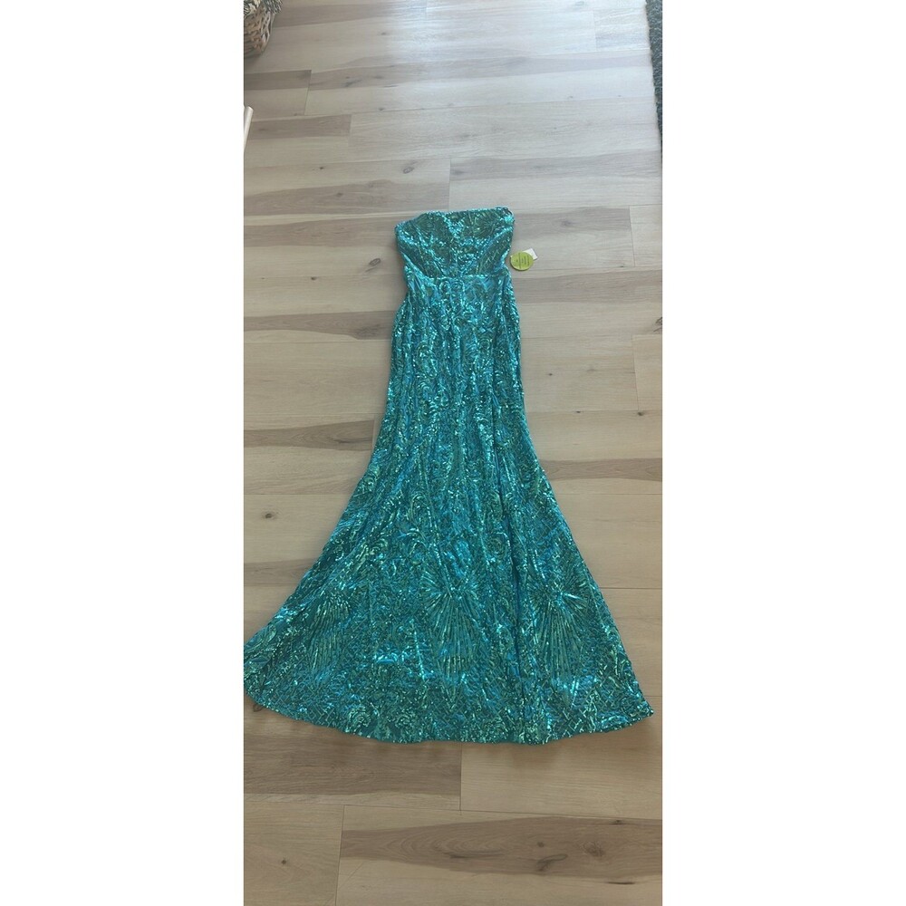 Prom Dress - Picture 6 of 7